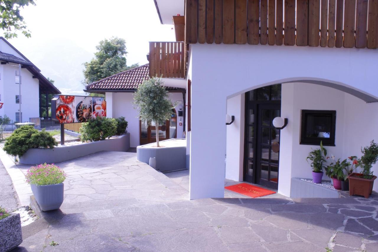 Zur Muehle Hotel Ora / Auer Exterior photo